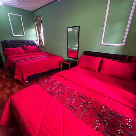 Green Savannah Homestay Syariah Diyeng Exterior photo